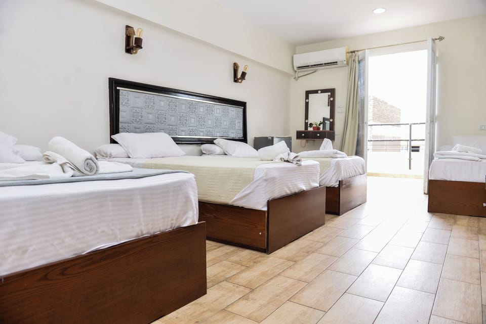 In-room safe, desk, laptop workspace, soundproofing