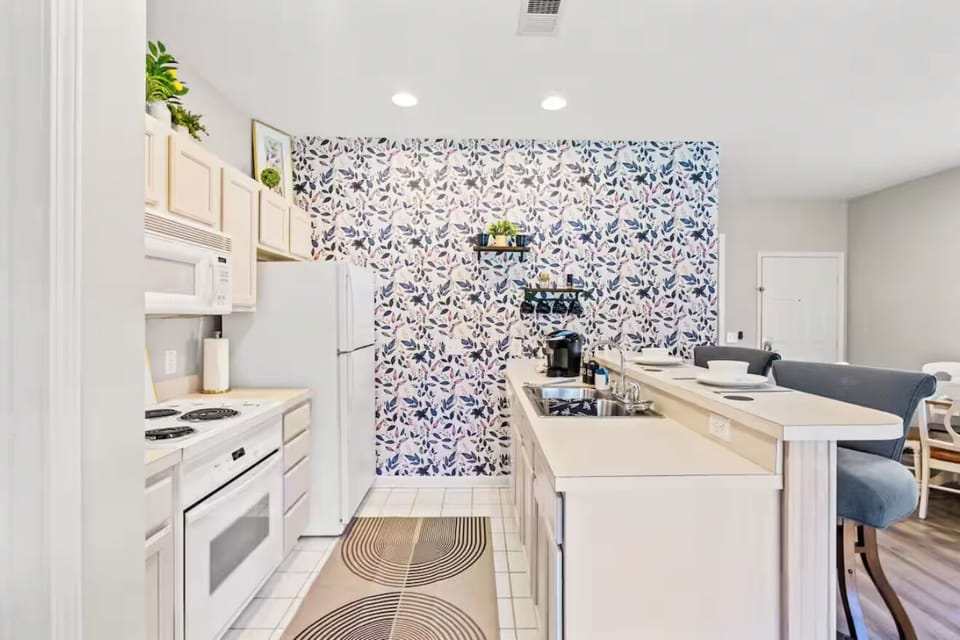 Home-style kitchen