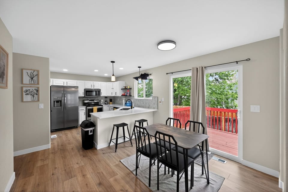 Full Kitchen