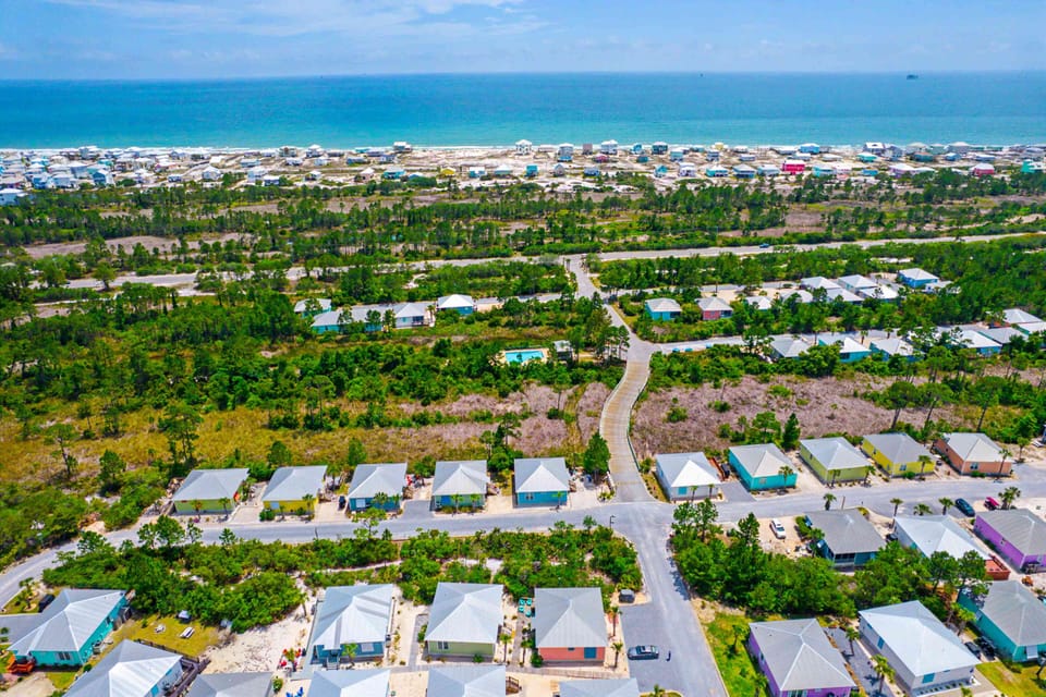Tropical island neighborhood with ocean views just minutes from the beach
