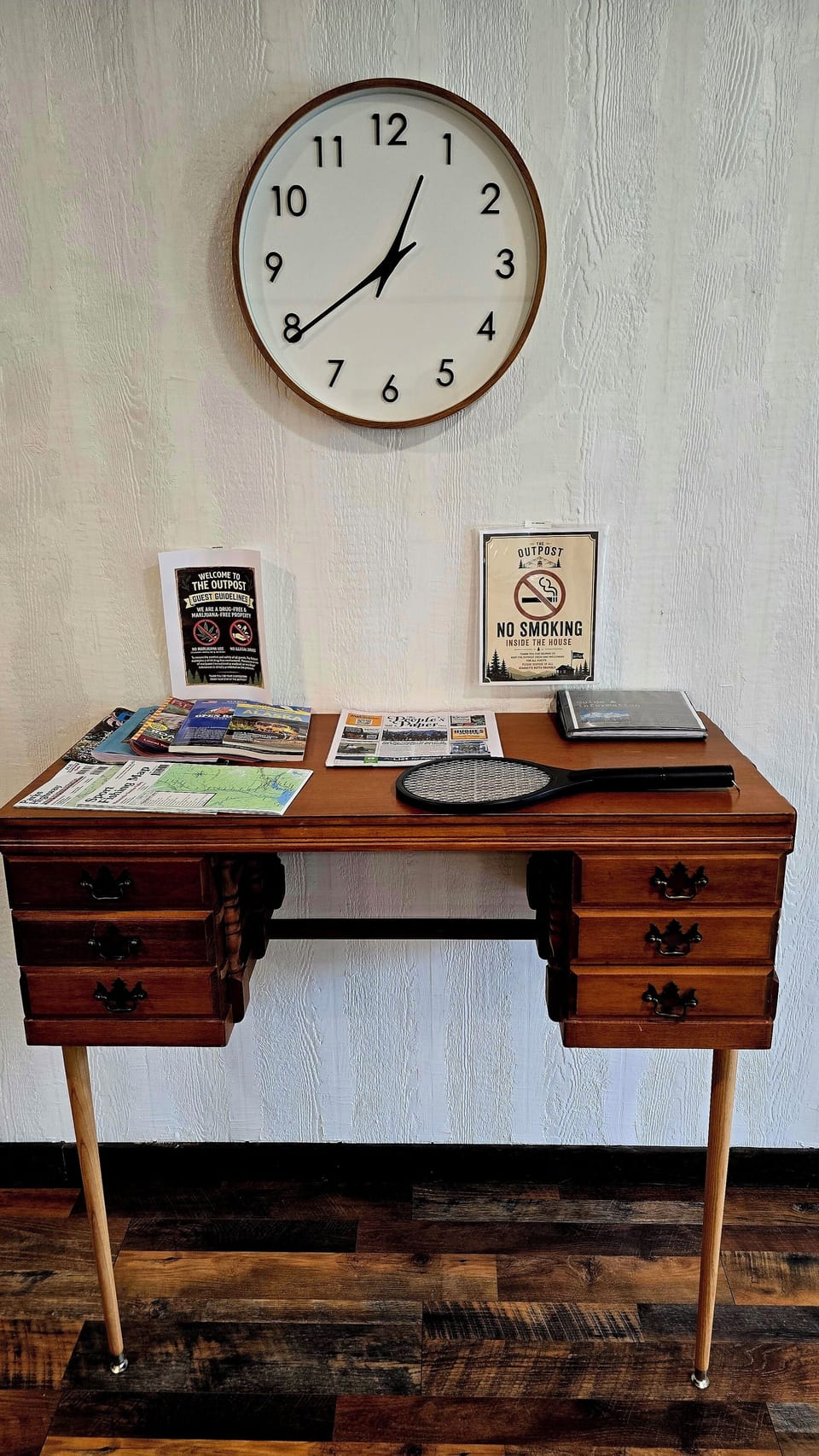 interior, indoor, desk
