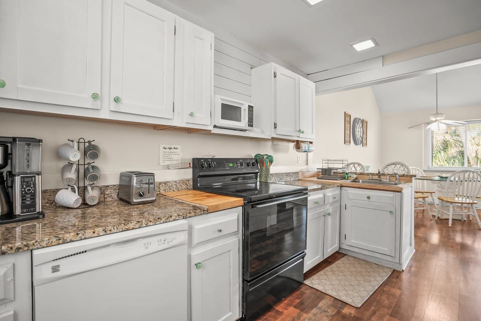 Well-equipped kitchen