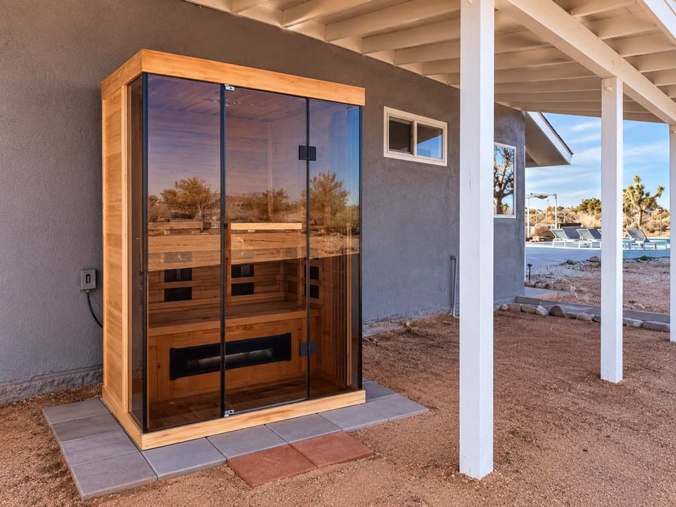 New 2-3 person infrared sauna