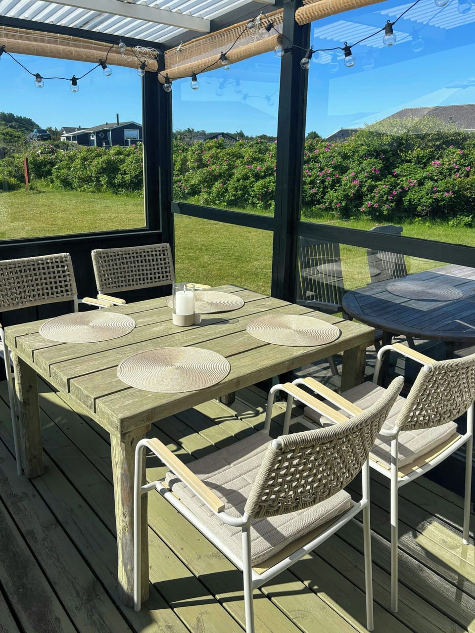 Outdoor dining