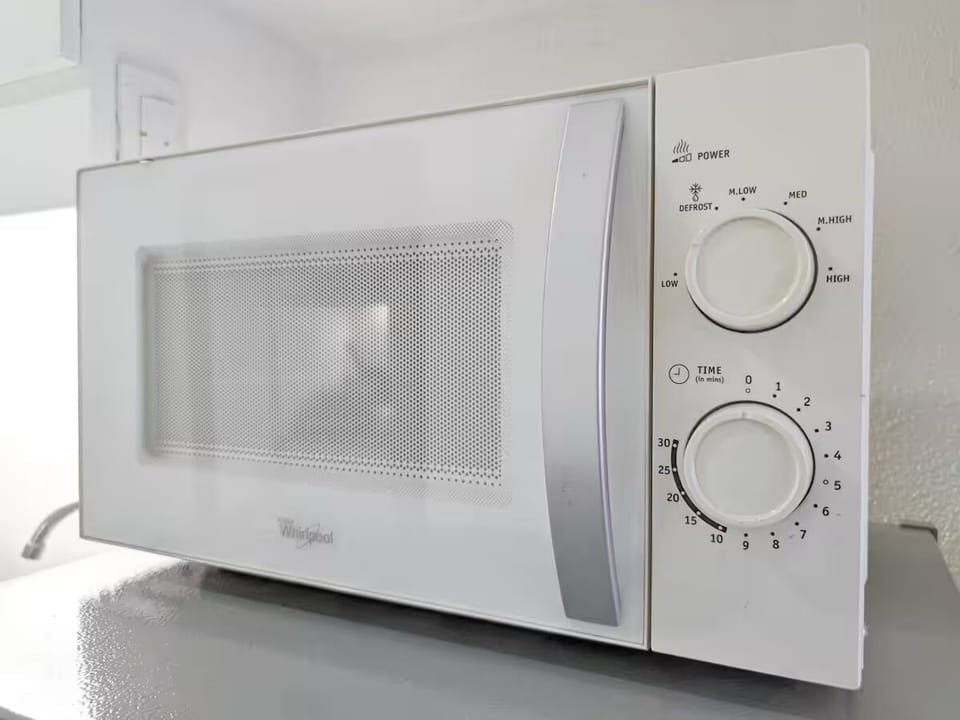 Comfort Apartment, City View | Microwave