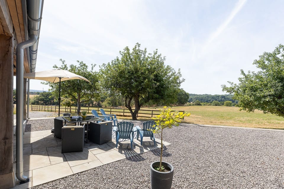 Bramley Lodge Garden - StayCotswold