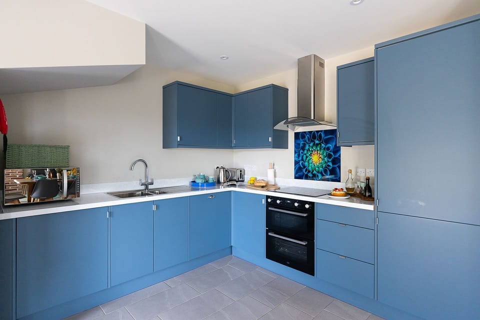 Bramley Lodge Kitchen - StayCotswold