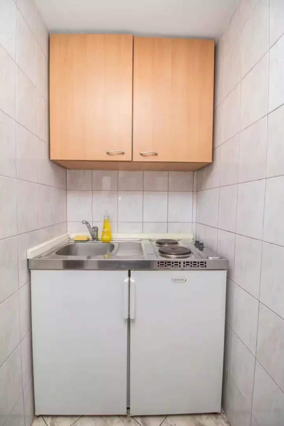 Studio | Private kitchen | Fridge, coffee/tea maker, electric kettle