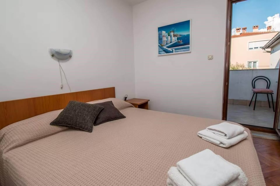 Double Room, Balcony | Free WiFi, bed sheets