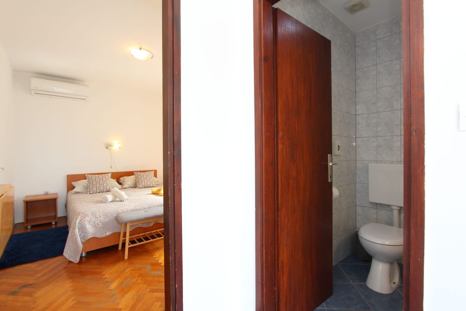 Double Room, Balcony | Free WiFi, bed sheets