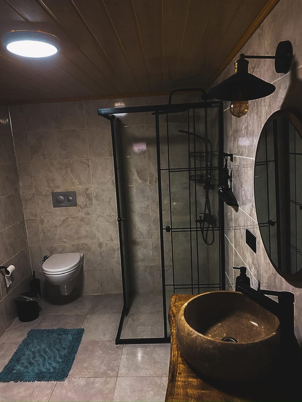 Deluxe Bungalow, Patio, Valley View | Bathroom | Separate tub and shower, free toiletries, hair dryer, slippers