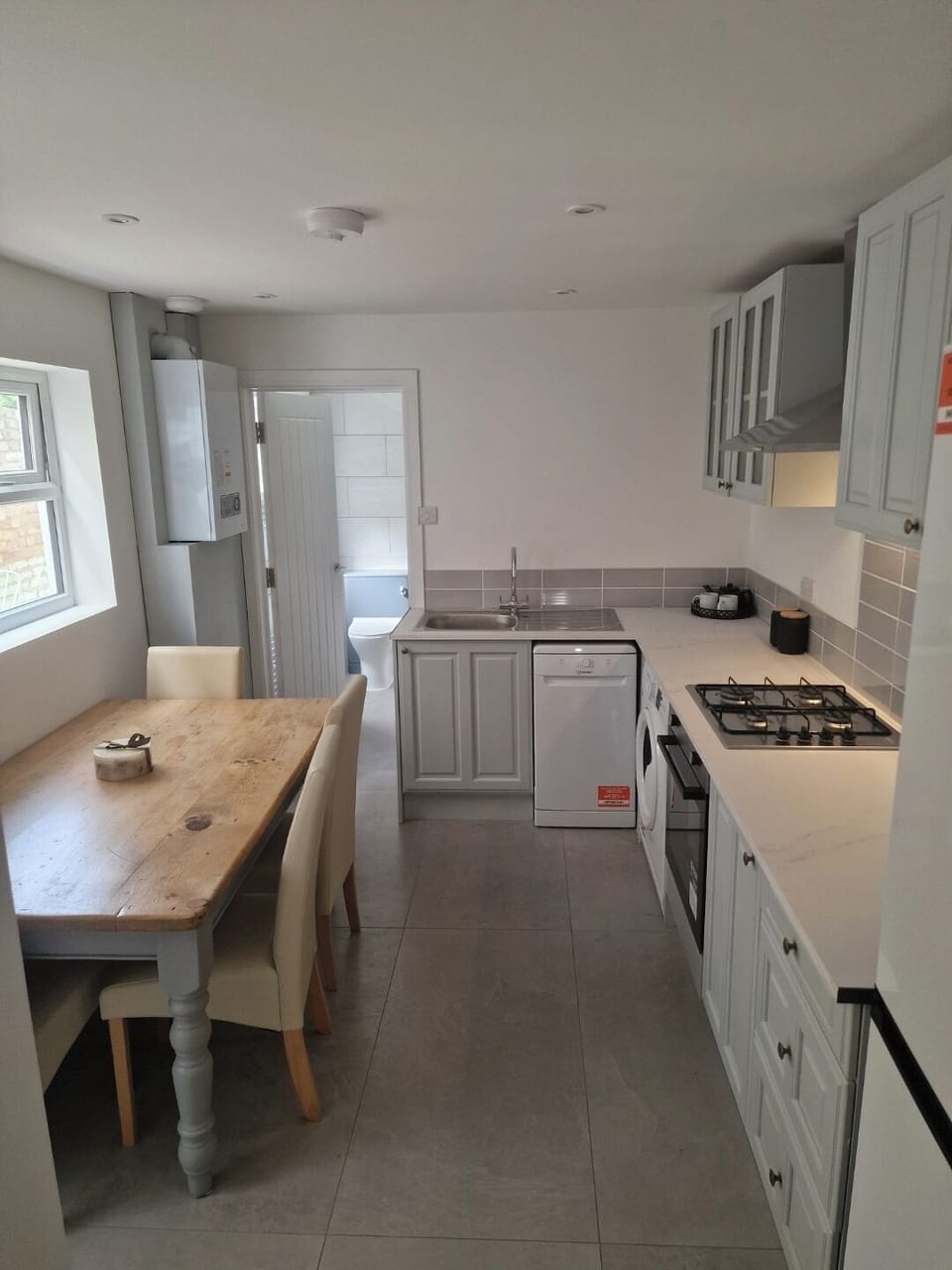 Comfort House, Garden View | Private kitchen | Full-size fridge, microwave, oven, stovetop