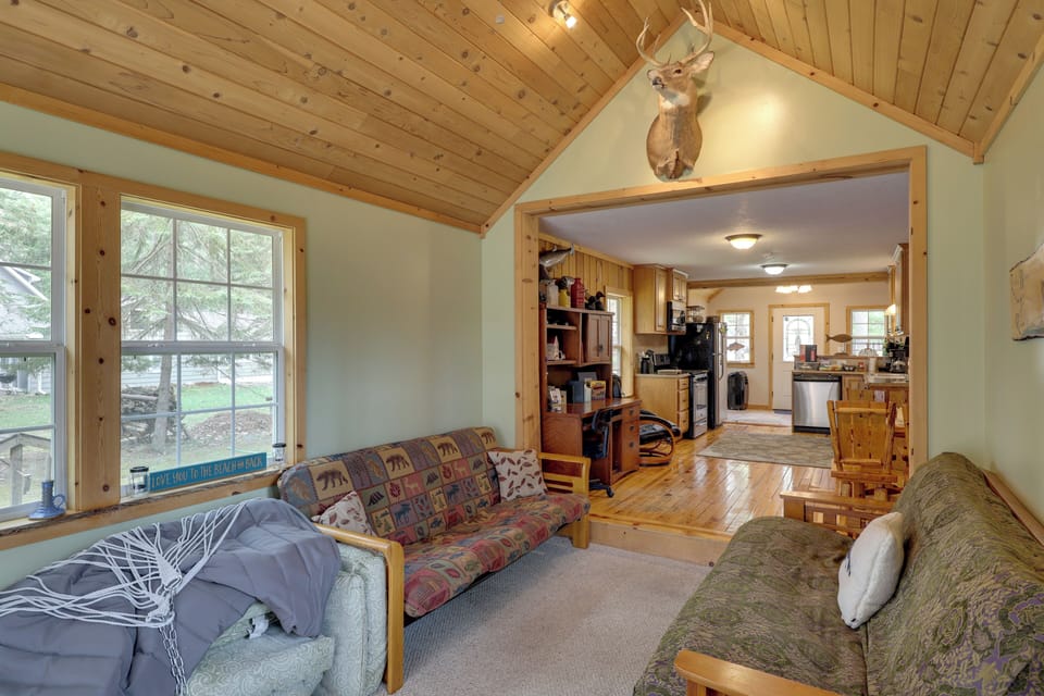 House (2 Bedrooms) | Interior