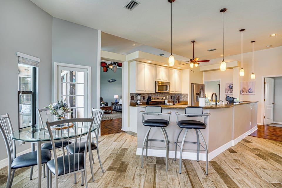 House (3 Bedrooms) | Interior
