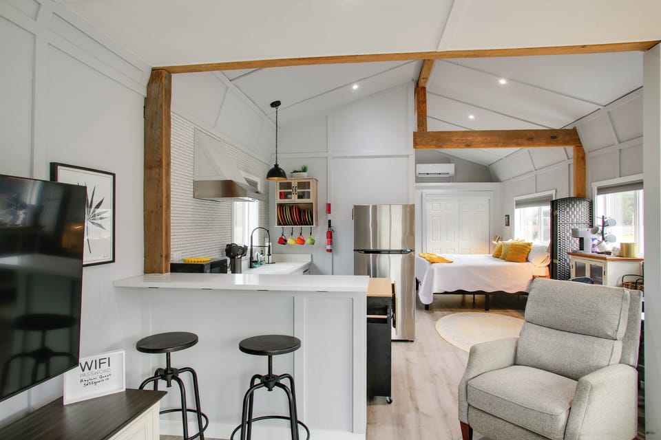 House (2 Bedrooms) | Interior