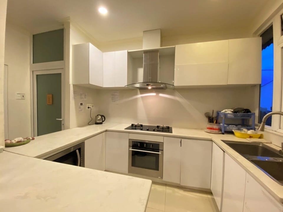 Shared fridge, microwave