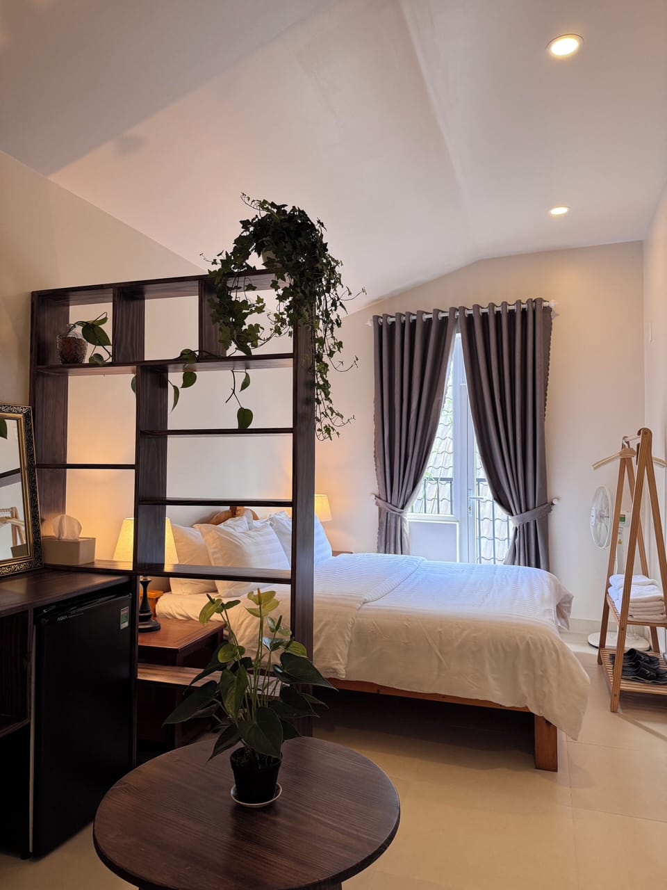 Design Double Room, Balcony, City View | Desk, laptop workspace, blackout drapes, iron/ironing board