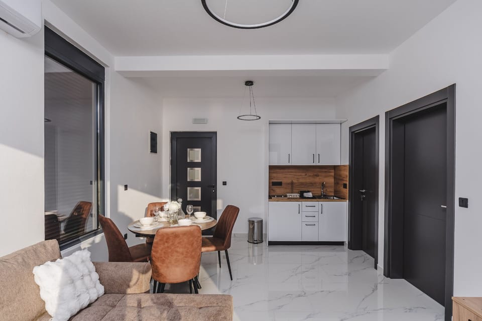 Comfort Apartment, Sea View | Interior