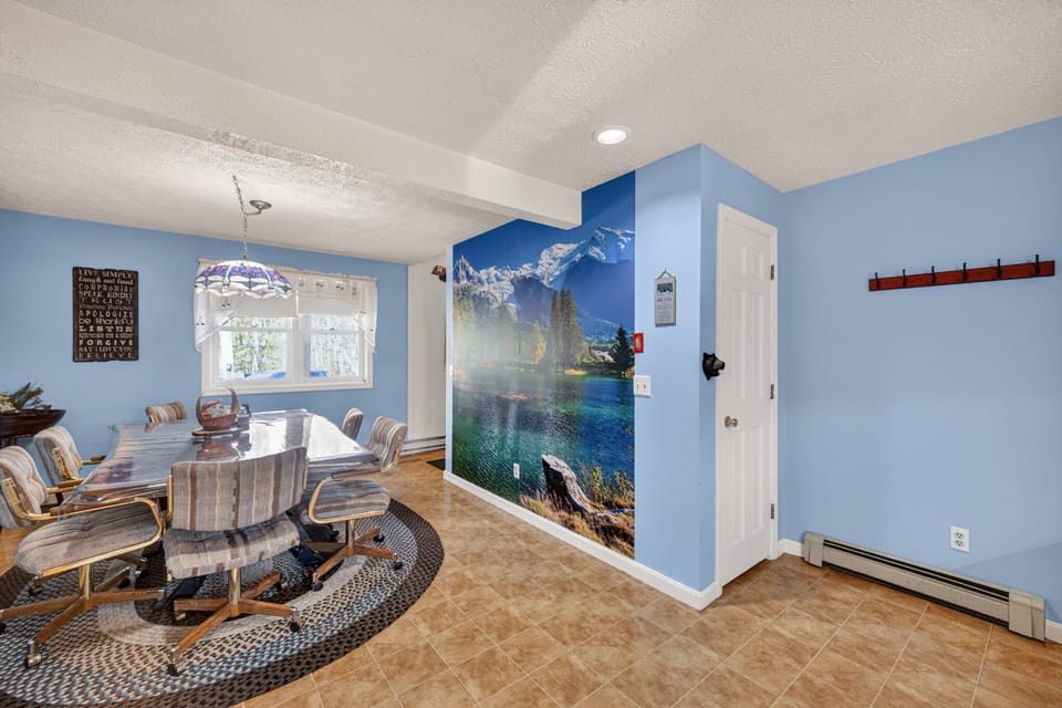 Floor, Flooring, Furniture, Indoors, Living Room