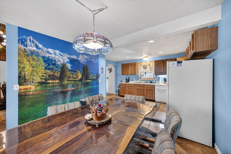 Indoors, Dining Room, Dining Table, Furniture, Table