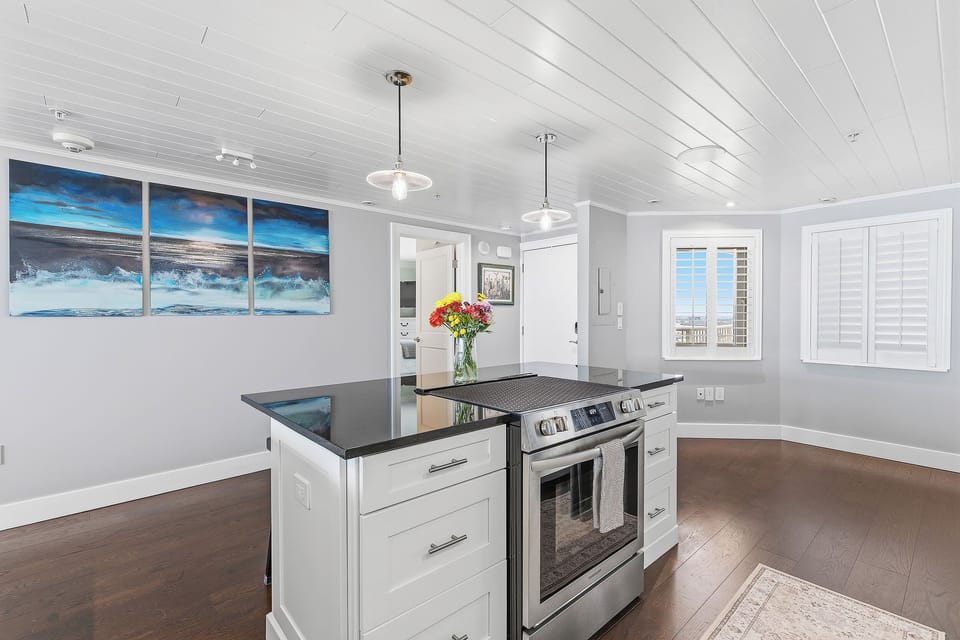 Island with Oven