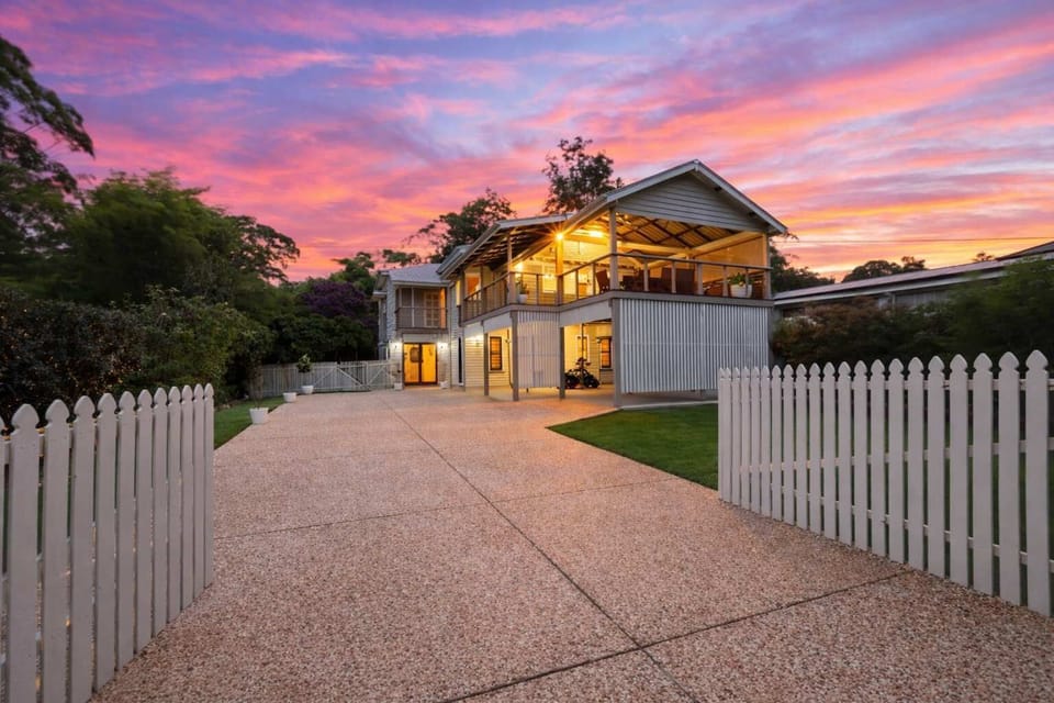 Welcome to your private Tamborine Mountain escape