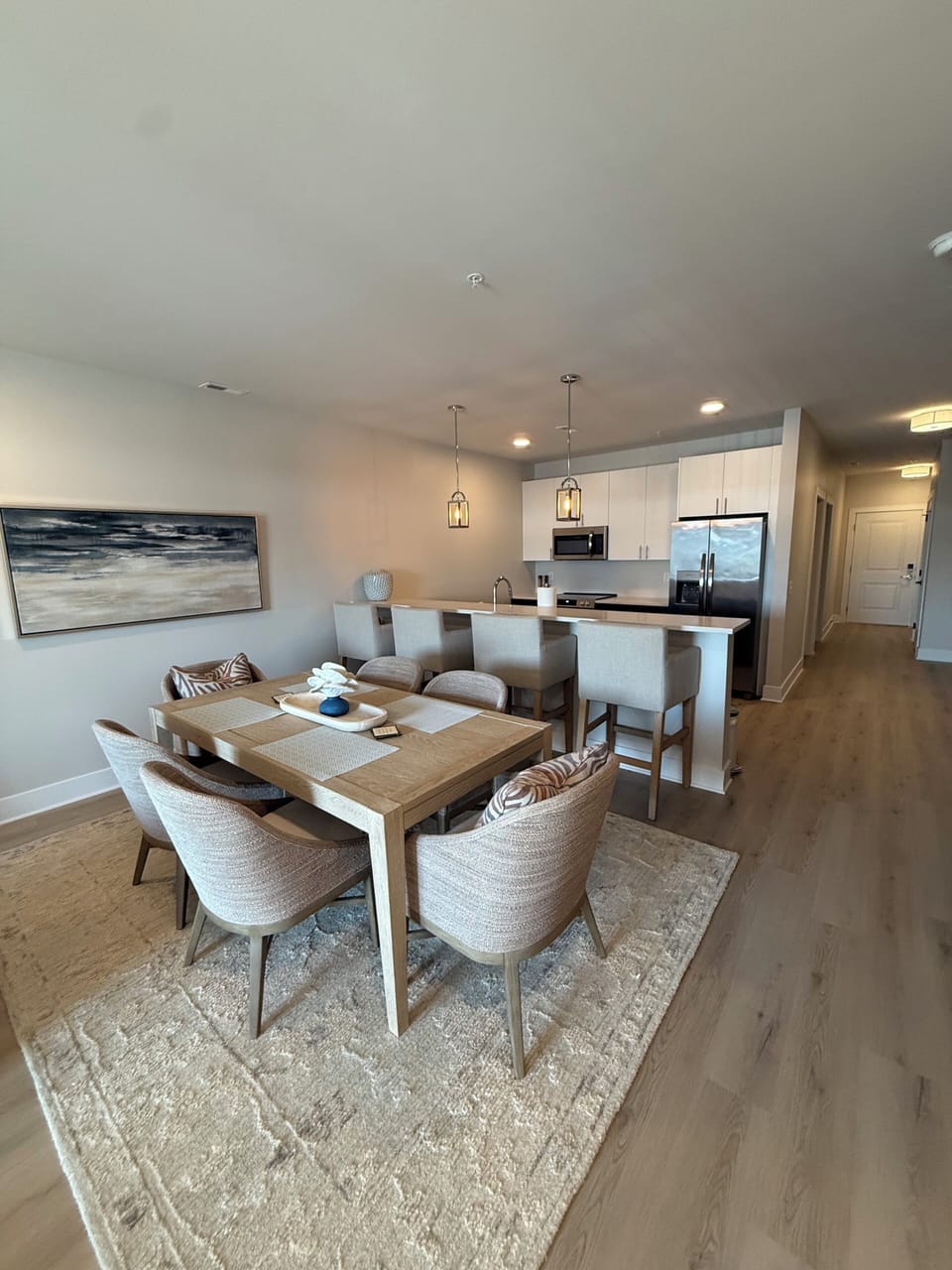 Great entertaining kitchen - full stocked with comfortable seating for all.