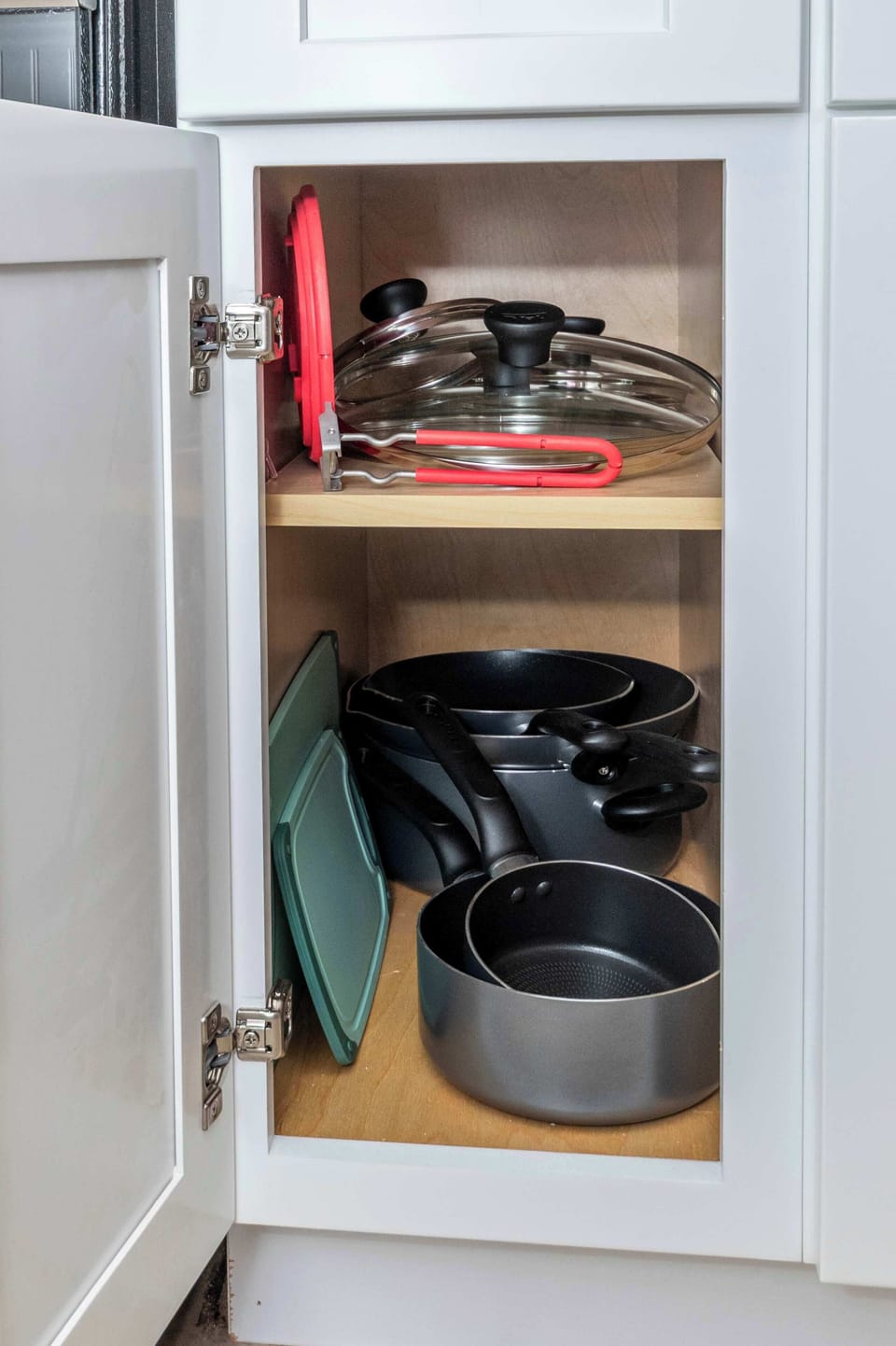 Enjoy easy vacation meals with convenient appliances and a spacious kitchen layout.