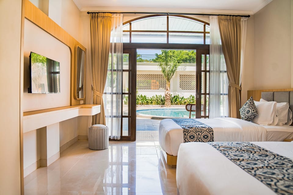 Deluxe Double Room, Terrace, Pool View | Minibar, desk, free WiFi