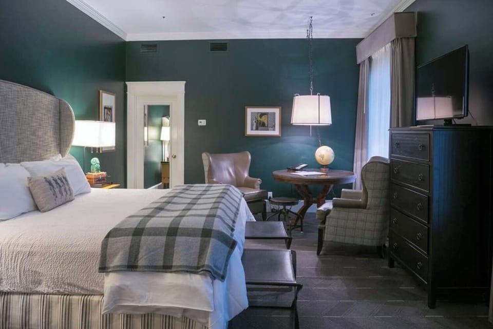 Bedroom. Interior and views may vary based on location and availability.
