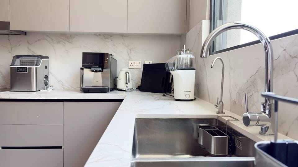 Luxury Villa, Private Pool, Golf View | Private kitchen | Full-size fridge, microwave, oven, stovetop