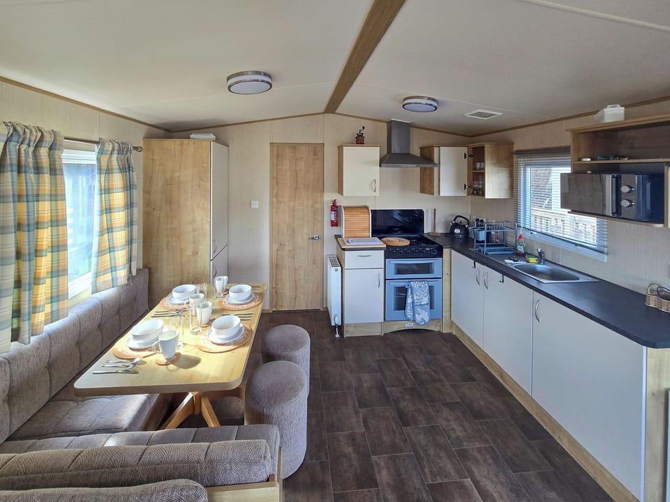 Open plan living space | No.76, Aviemore