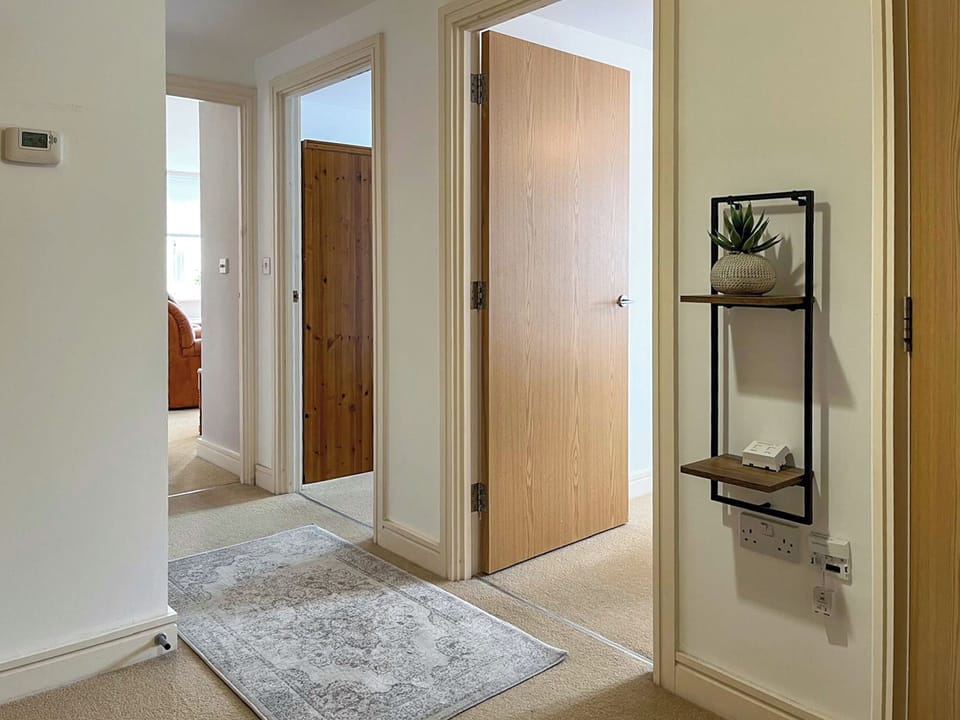 Hallway | Peake Shores, Duporth