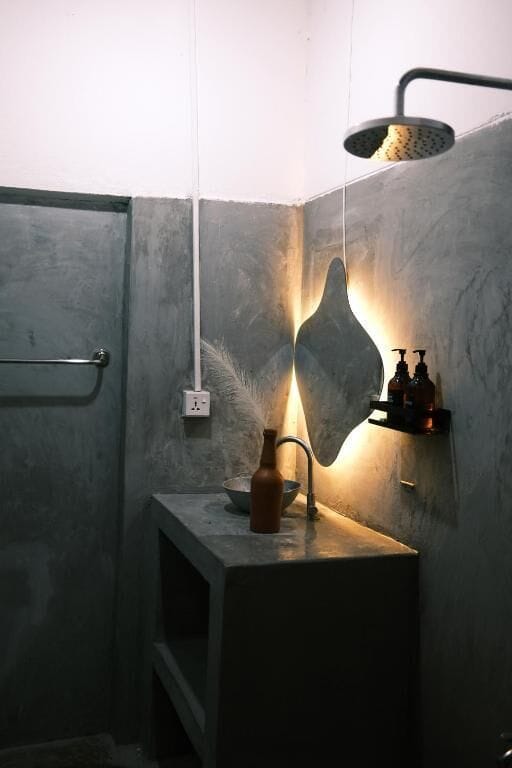 Double Room, Patio, Courtyard View | Bathroom | Shower, bidet, towels, toilet paper