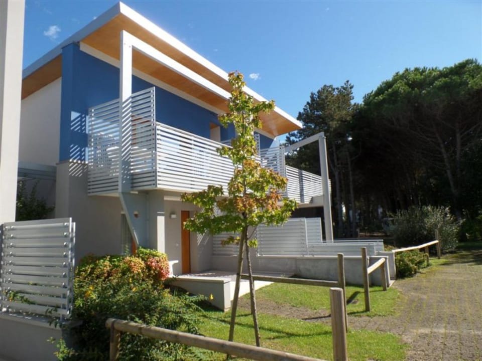 Apartment, 2 Bedrooms, Balcony, Garden View | Exterior