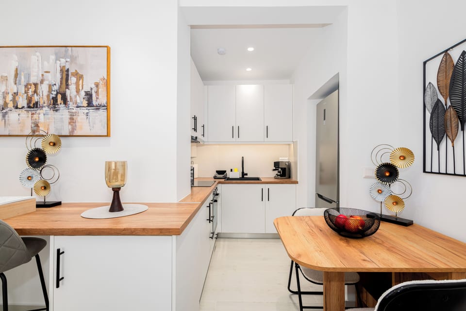 Luxury Apartment, Balcony | Private kitchen | Full-size fridge, microwave, oven, stovetop