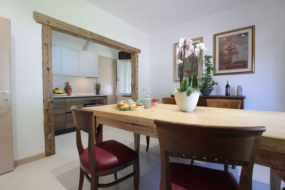 Autumn, Dining Room, Spring, Summer