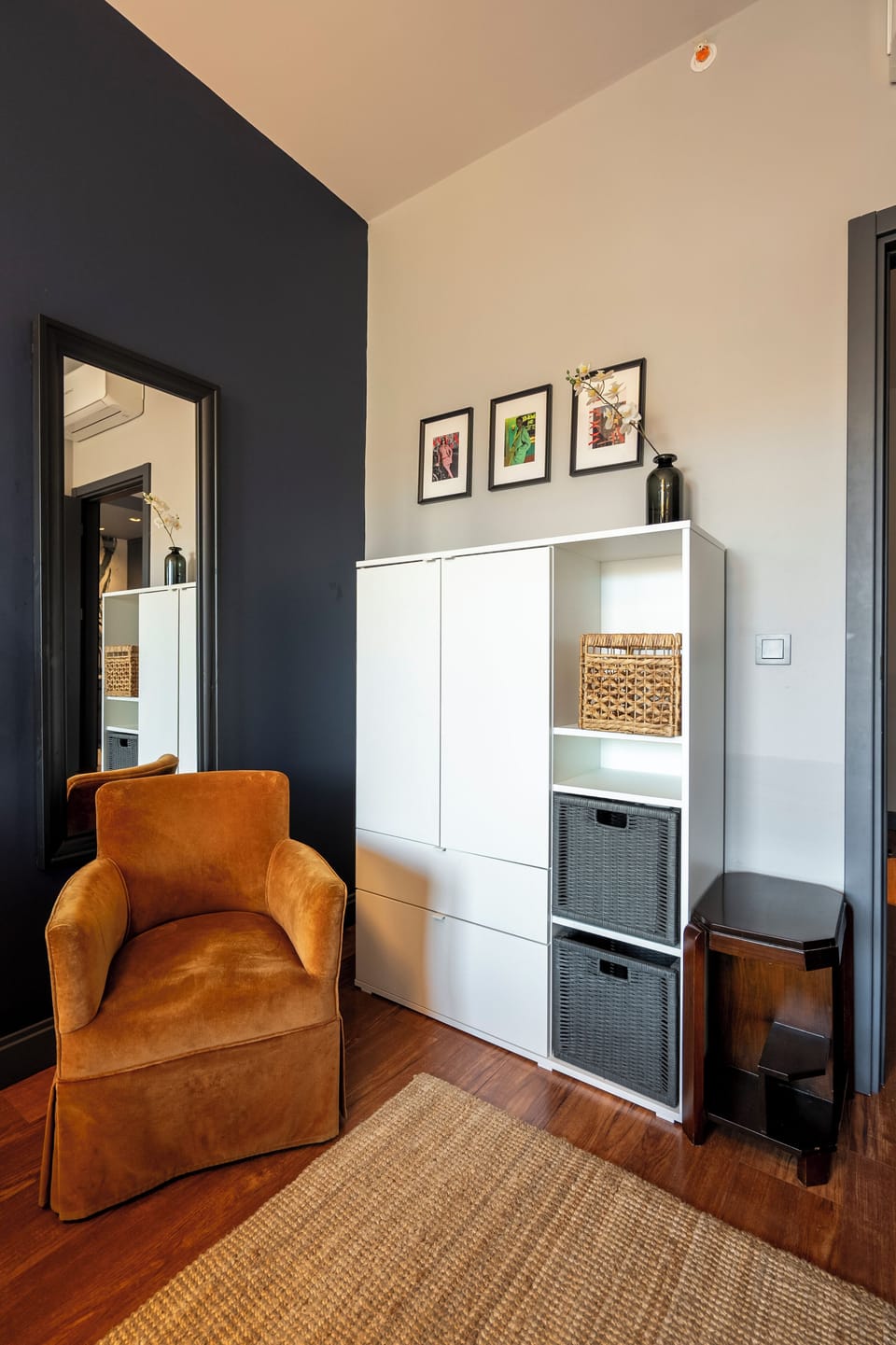 Luxury Apartment, Balcony, City View | Interior