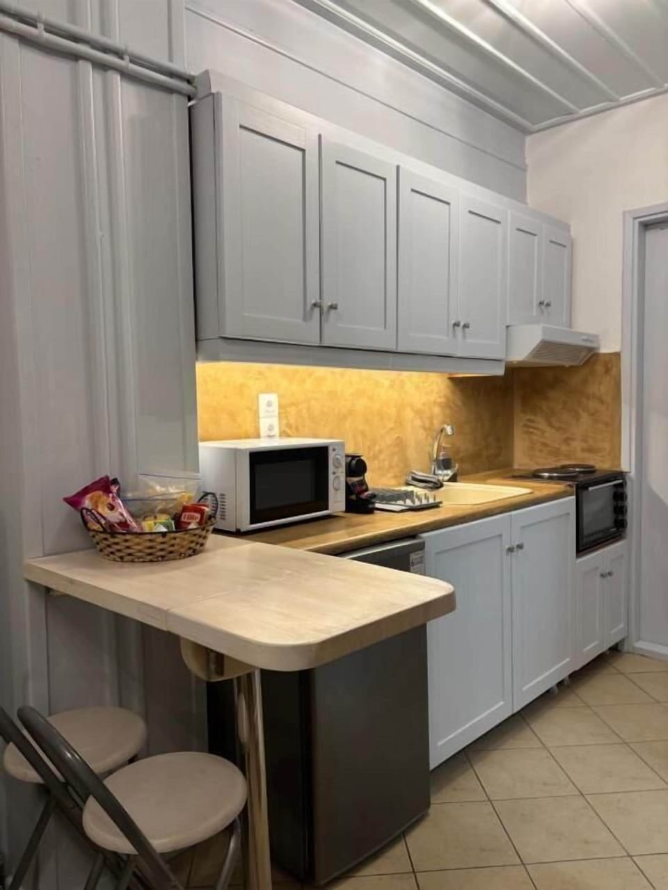 Standard Studio, Patio | Private kitchen