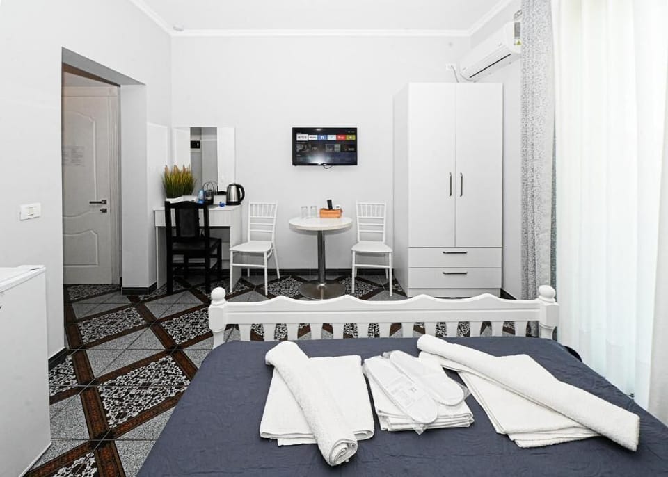 Soundproofing, iron/ironing board