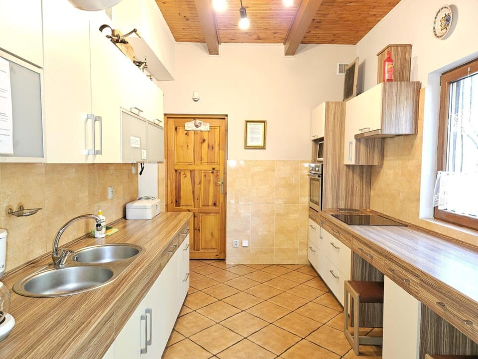 House | Private kitchen | Highchair