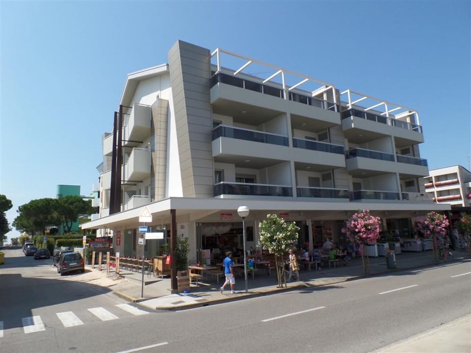 Apartment, 2 Bedrooms, Balcony, City View | Exterior