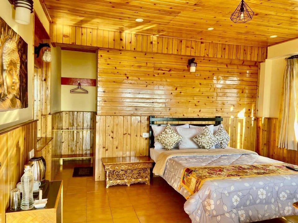 Deluxe Double Room, Garden View | WiFi (free)
