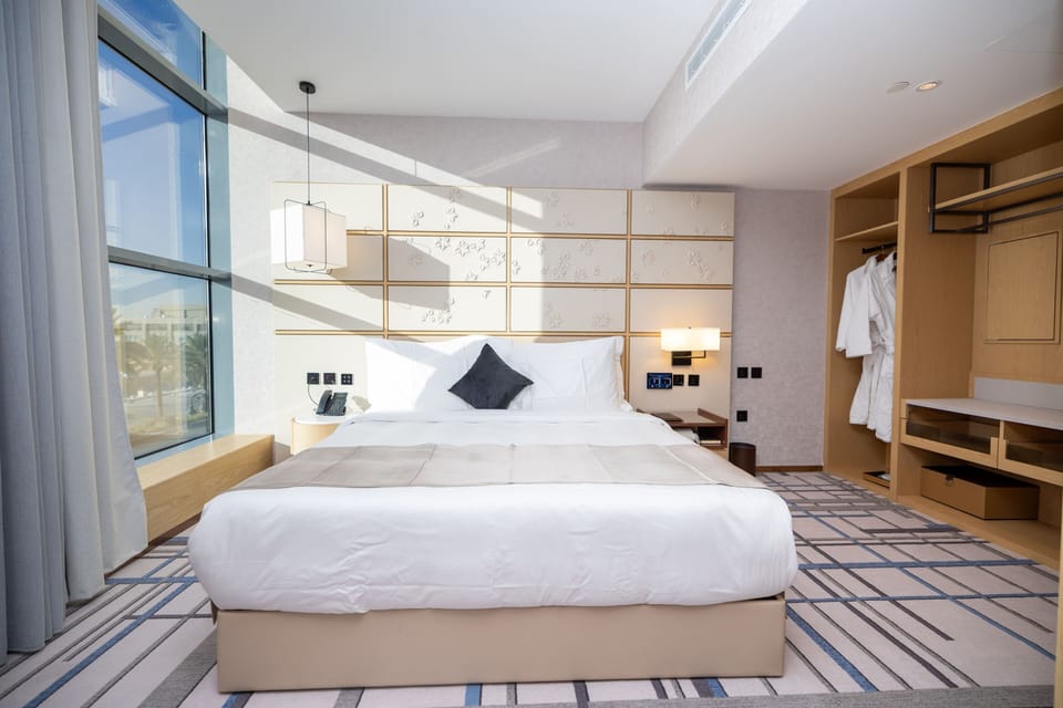 Family Suite, City View | In-room safe, blackout drapes, soundproofing, free WiFi