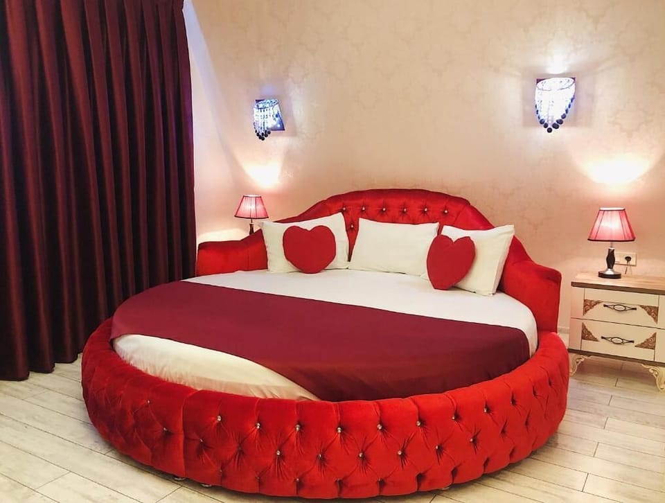 In-room safe, soundproofing, free WiFi