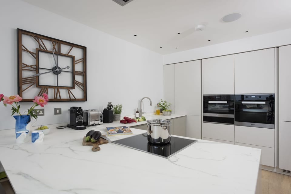 Kitchen with fridge, freezer, dishwasher - Number 9 Fistral House