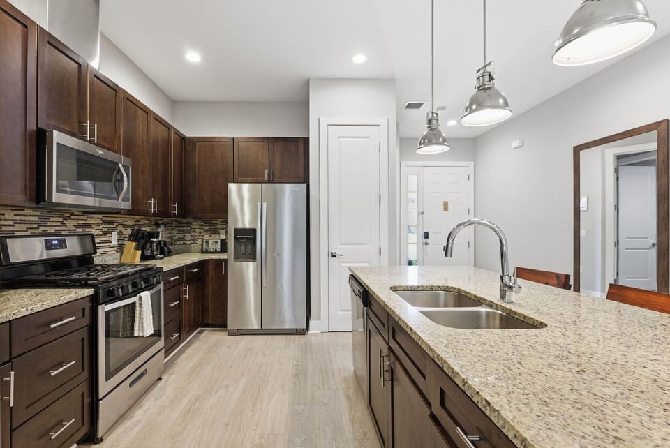 Fully equipped kitchen