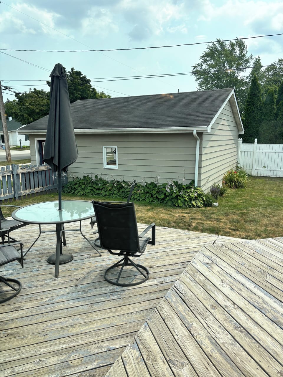 Outdoor dining
