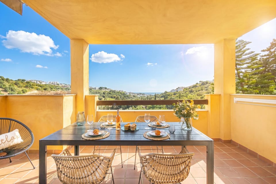 Honeymoon Apartment, Multiple Bedrooms, 2 Bathrooms, Mountainside (Reserva De Marbella 2 Sunviews) | Outdoor dining