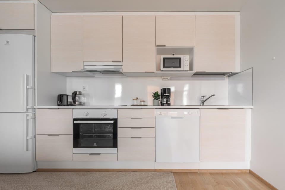 Comfort Apartment, 2 Bedrooms, Sauna | Private kitchen | Full-size fridge, microwave, stovetop, coffee/tea maker